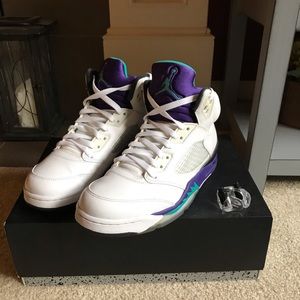 2013 Jordan 5 grape size 9 w/Og box